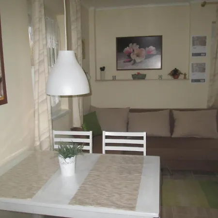 Apartment Virag Gyenesdias