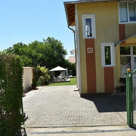 Gyenesi Virag * Gyenesdiás