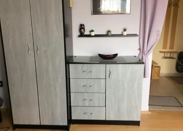 Lägenhet Gyenesi Virag