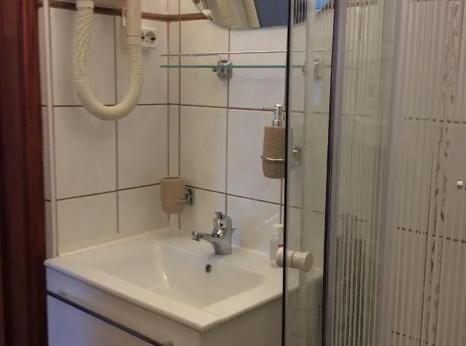 Gyenesi Virag Lägenhet *