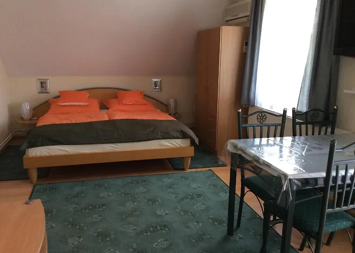 Gyenesi Virag * Gyenesdiás