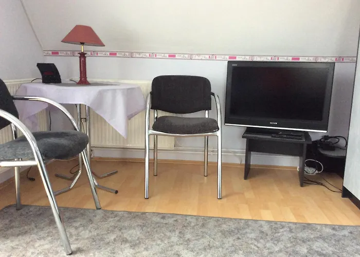 Gyenesi Virag גיינסדיאס