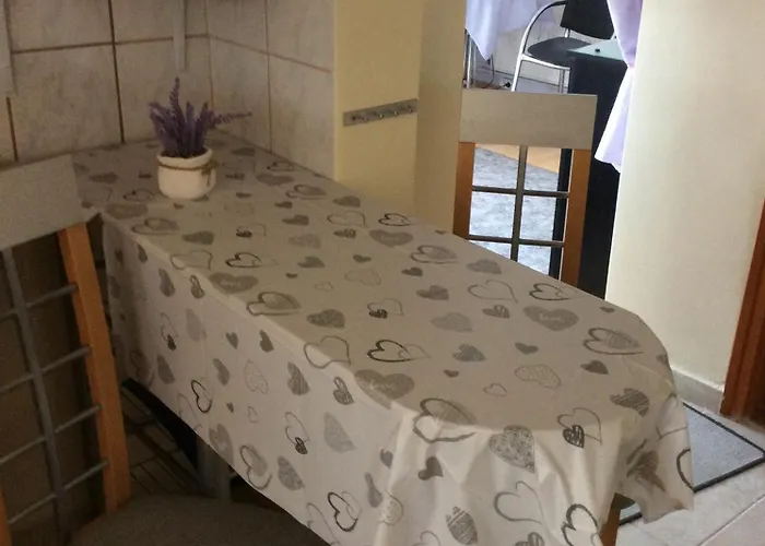 Lägenhet Gyenesi Virag