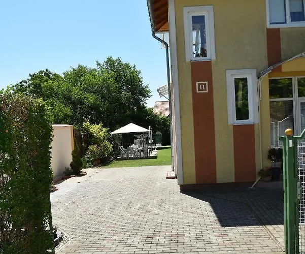 Gyenesi Virag * Gyenesdiás